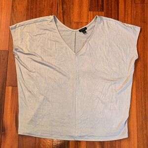 Gray Ann Taylor V-Neck Women's Small Top Casual Office Wear Modern Lightweight